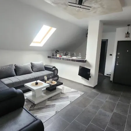 Apartman Crassula Lux *