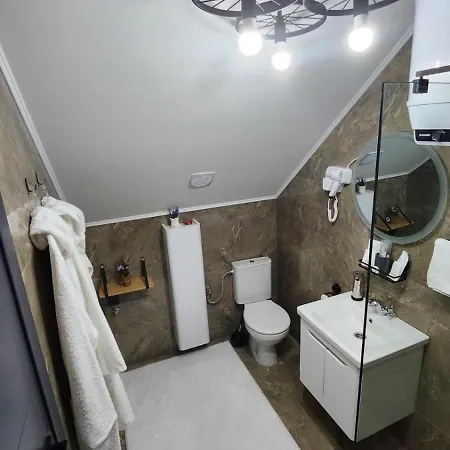 Crassula Lux Apartman Surčin